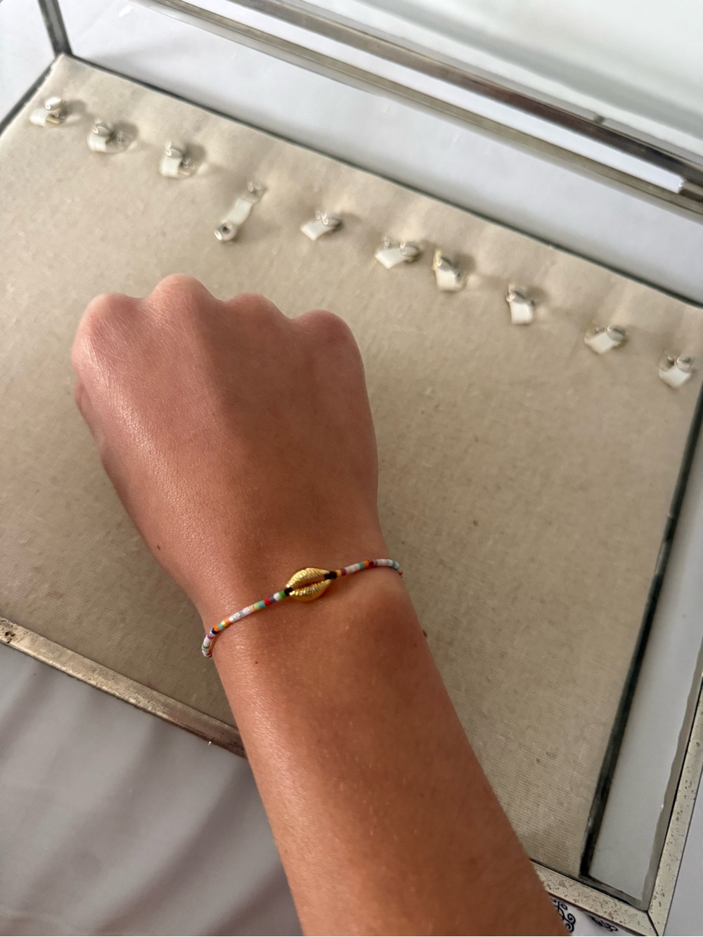 Gold Shell Bead Friendship Bracelet - Multicolor